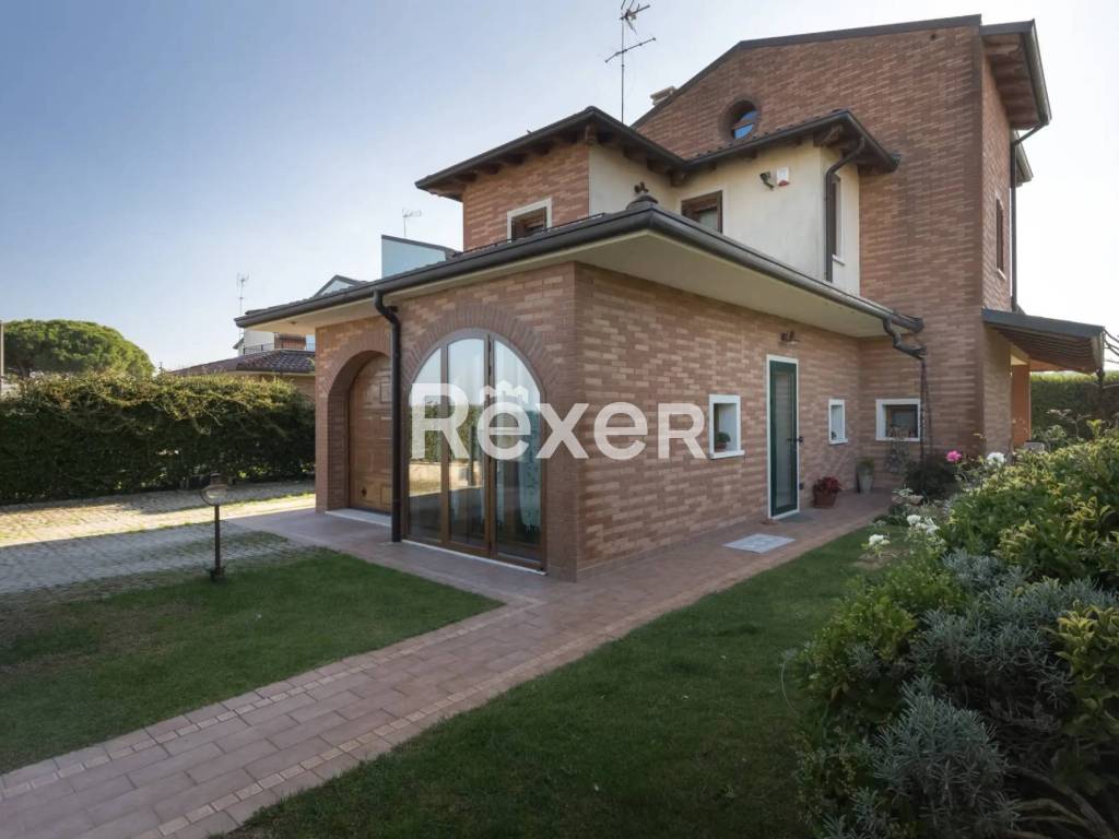 casa indipendente in vendita a Chioggia in zona Sant'Anna di Chioggia