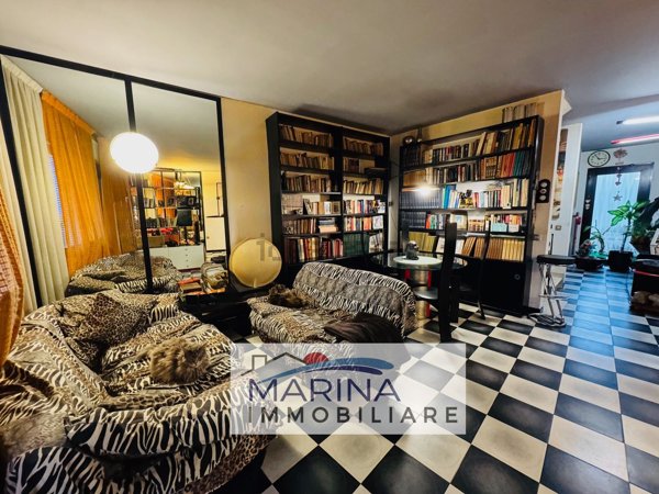 casa indipendente in vendita a Chioggia in zona Sottomarina