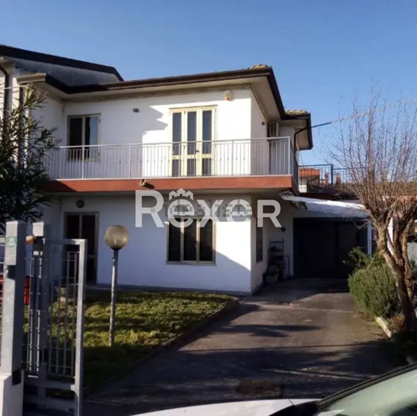 casa indipendente in vendita a Chioggia in zona Valli