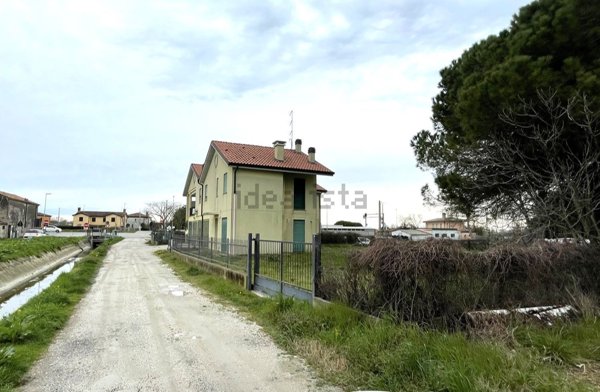 casa indipendente in vendita a Chioggia in zona Sant'Anna di Chioggia