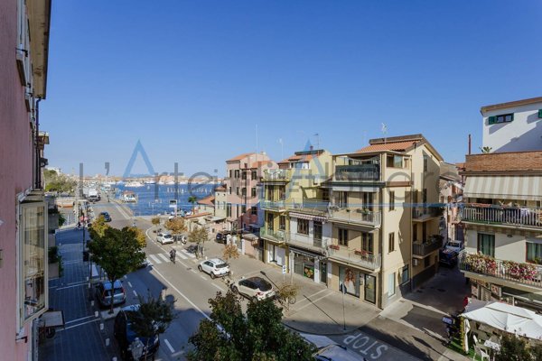 casa indipendente in vendita a Chioggia in zona Sottomarina