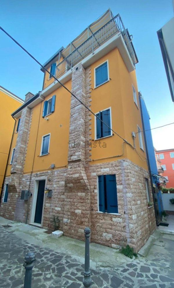 appartamento in vendita a Chioggia in zona Sottomarina