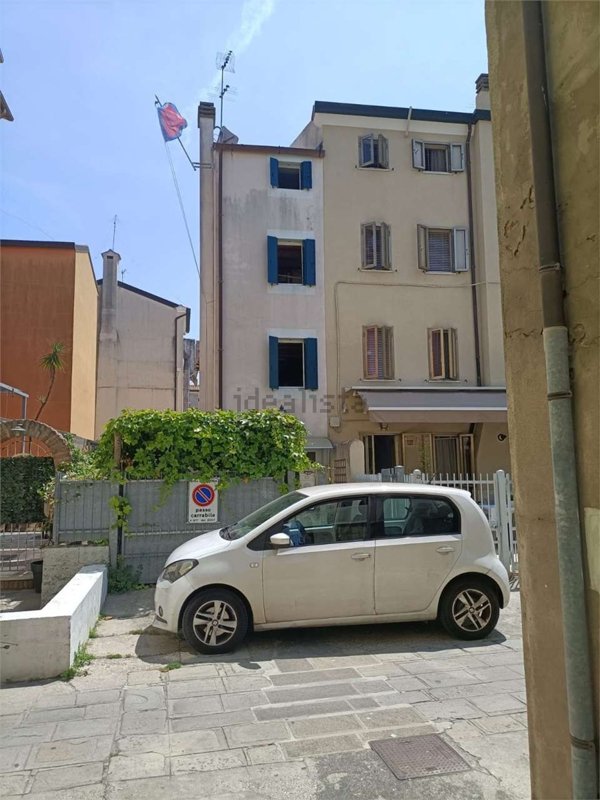 casa indipendente in vendita a Chioggia in zona Sottomarina