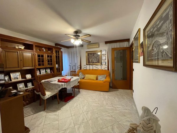 casa indipendente in vendita a Chioggia in zona Sottomarina