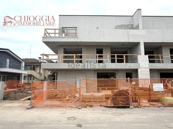 casa indipendente in vendita a Chioggia in zona Sottomarina