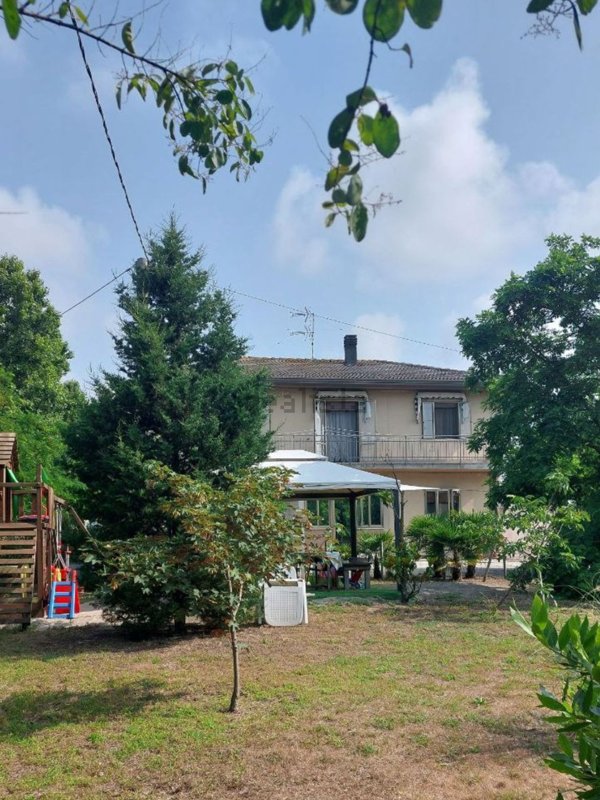 casa indipendente in vendita a Chioggia