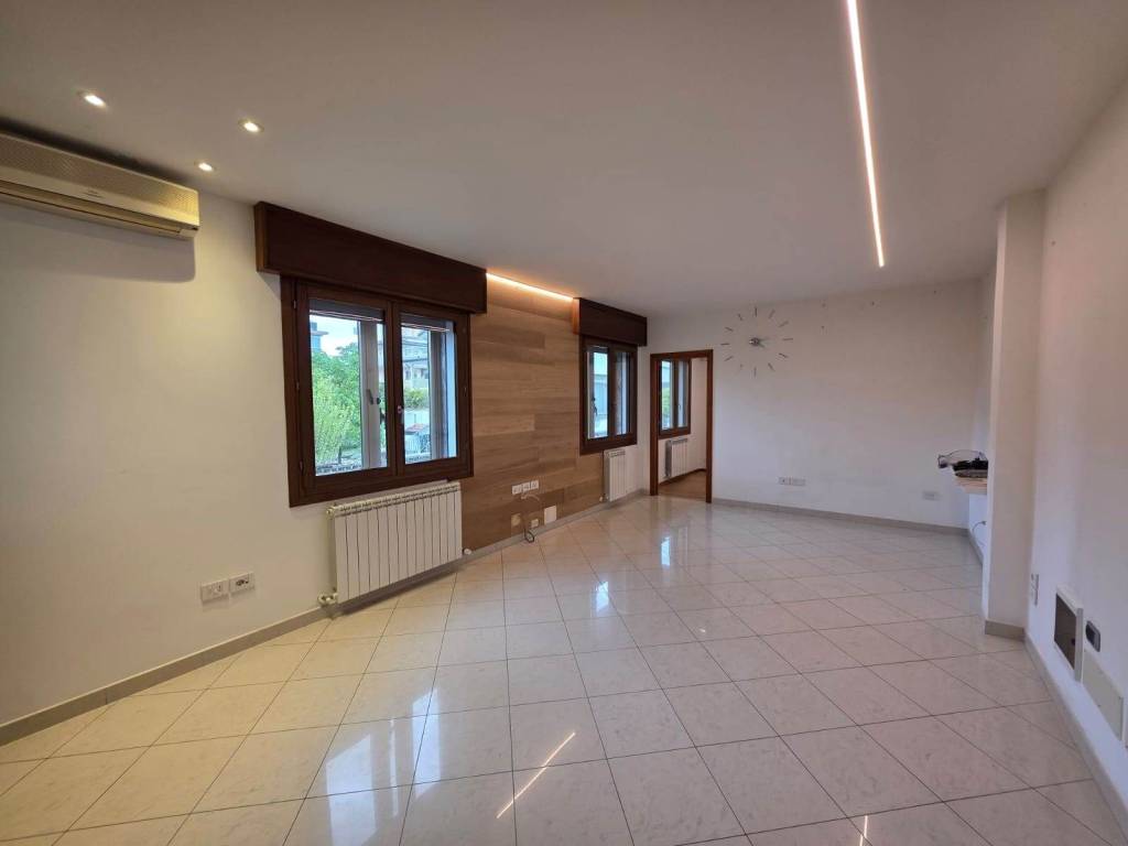 appartamento in vendita a Chioggia in zona Brondolo