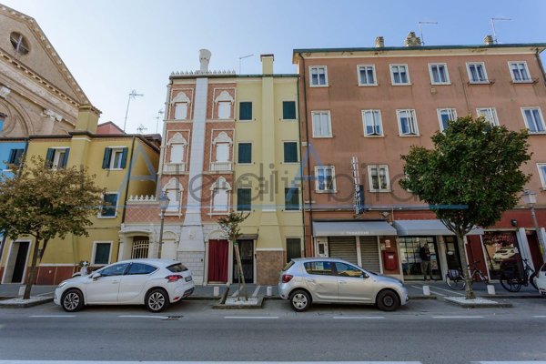 casa indipendente in vendita a Chioggia in zona Sottomarina