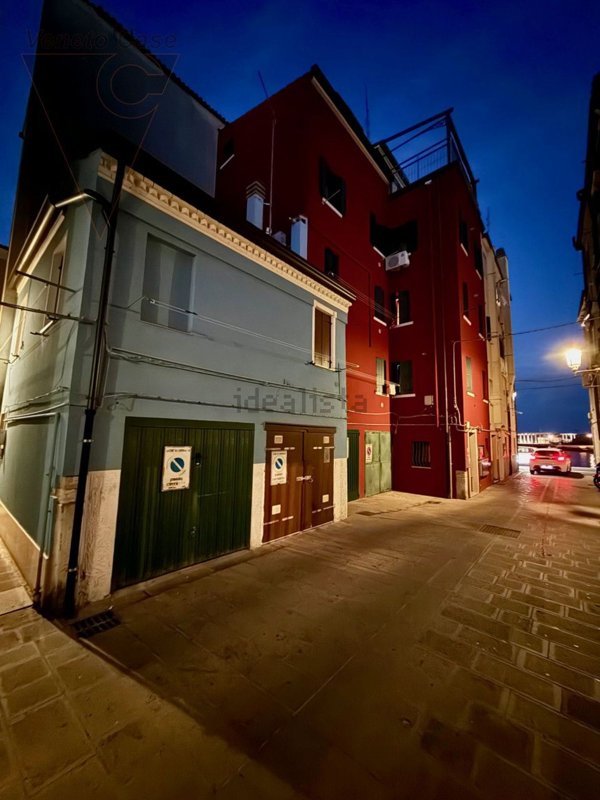 locale di sgombero in vendita a Chioggia