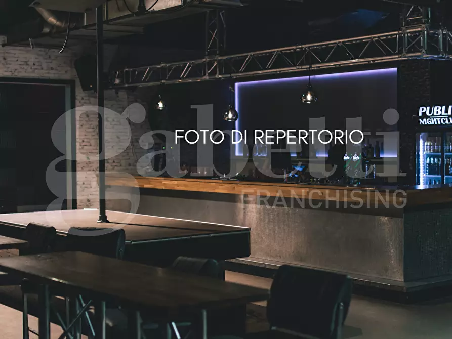 negozio in vendita a Chioggia in zona Sottomarina