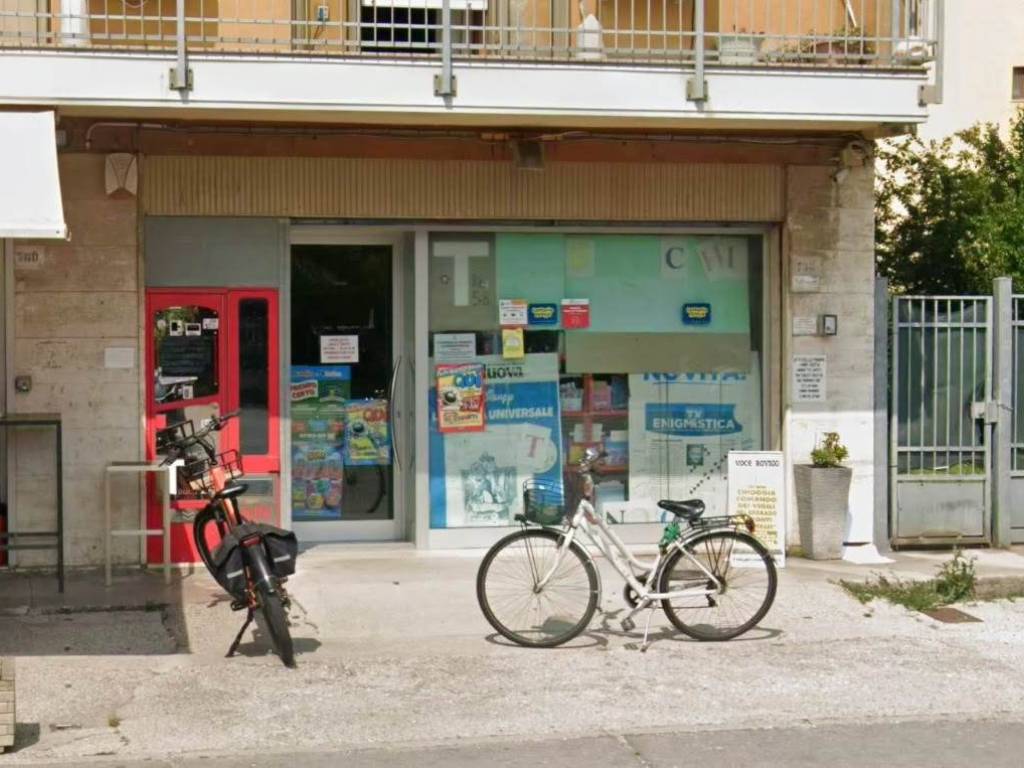 negozio in vendita a Chioggia in zona Borgo San Giovanni