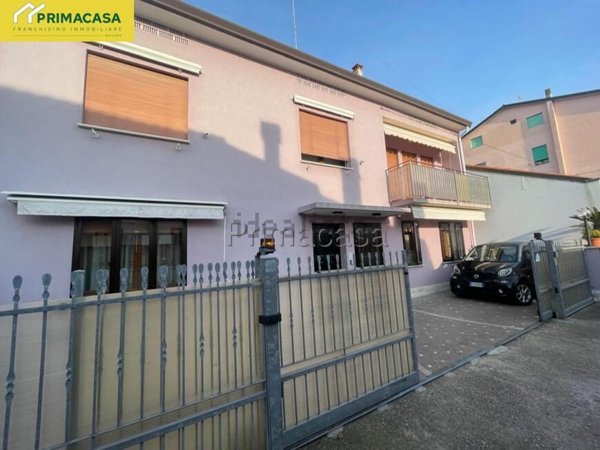 appartamento in vendita a Chioggia in zona Sottomarina