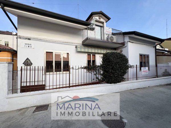 casa indipendente in vendita a Chioggia in zona Sottomarina