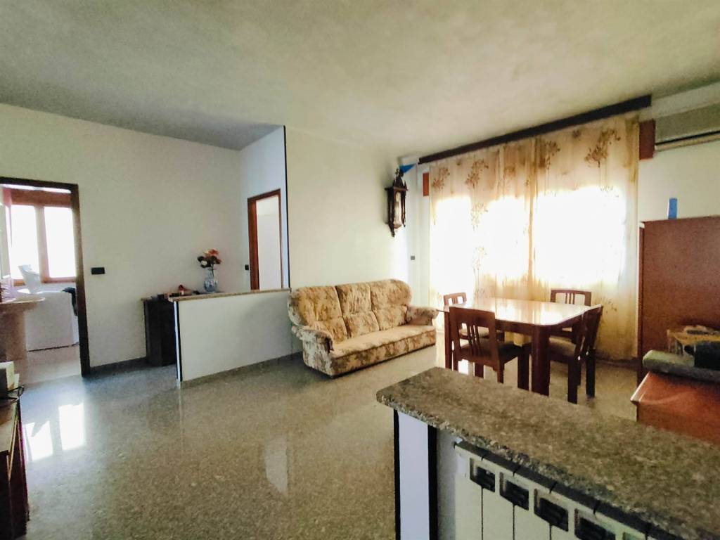 appartamento in vendita a Chioggia in zona Sottomarina