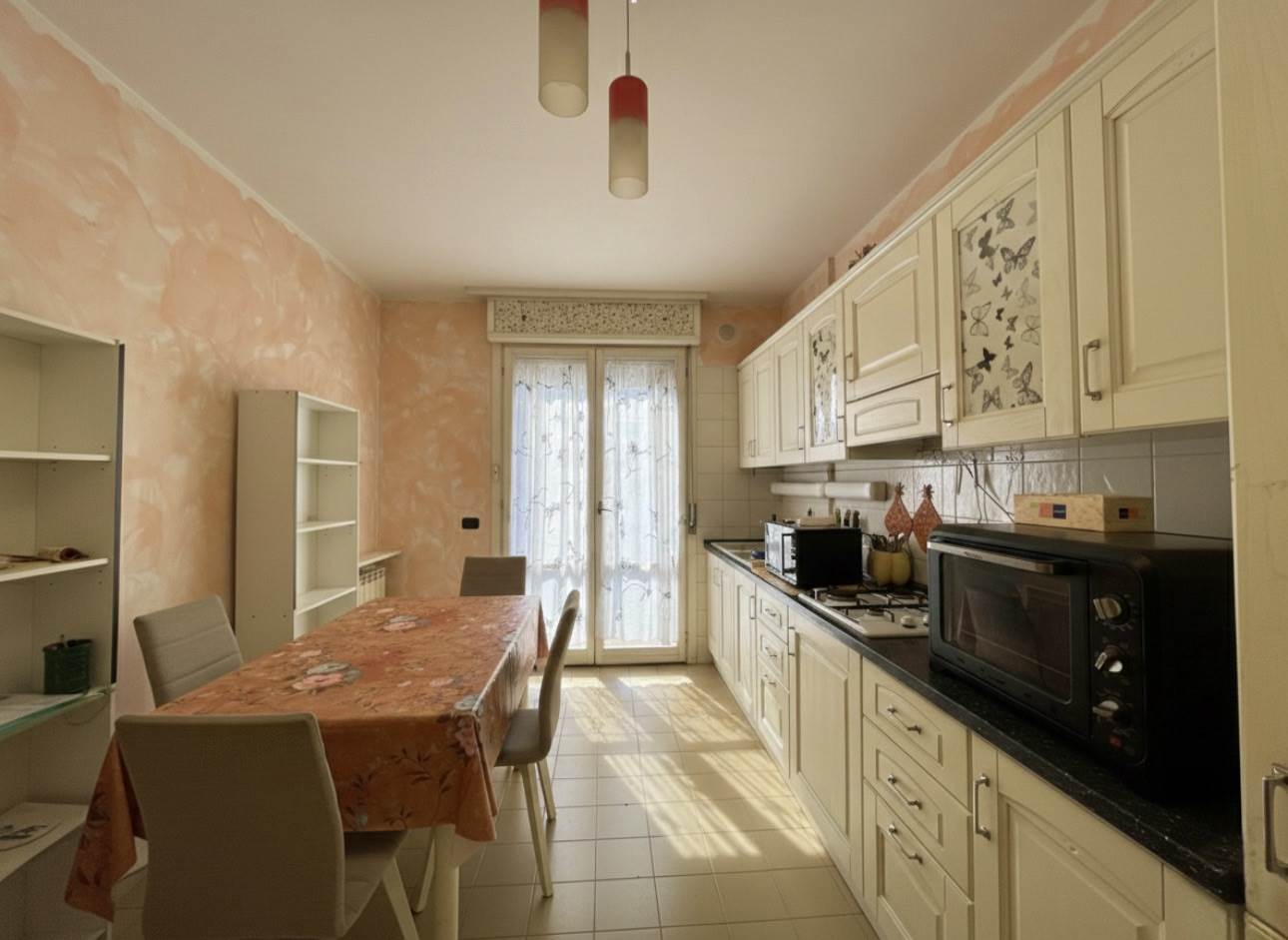 appartamento in vendita a Chioggia in zona Sottomarina