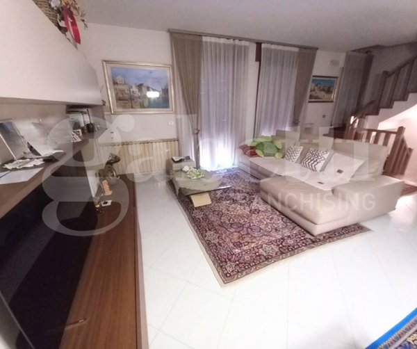 casa indipendente in vendita a Chioggia in zona Sottomarina