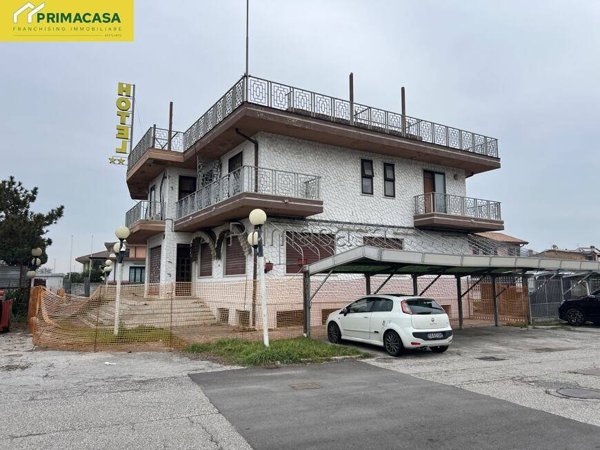 intera palazzina in vendita a Chioggia in zona Valli