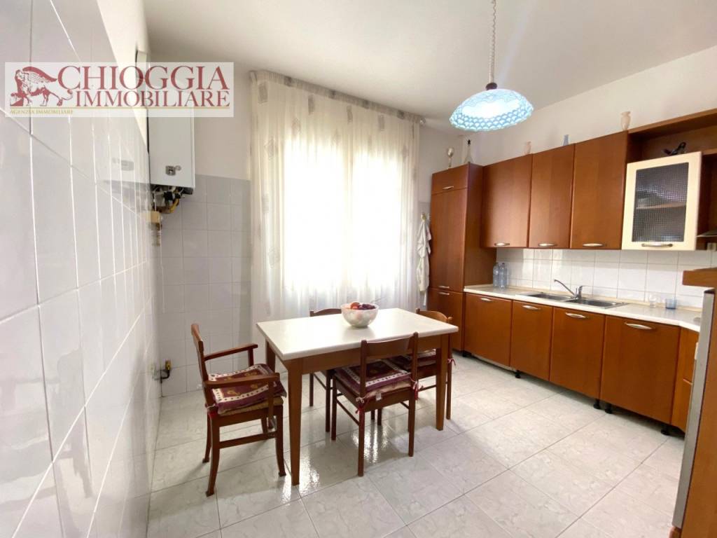 appartamento in vendita a Chioggia in zona Sottomarina