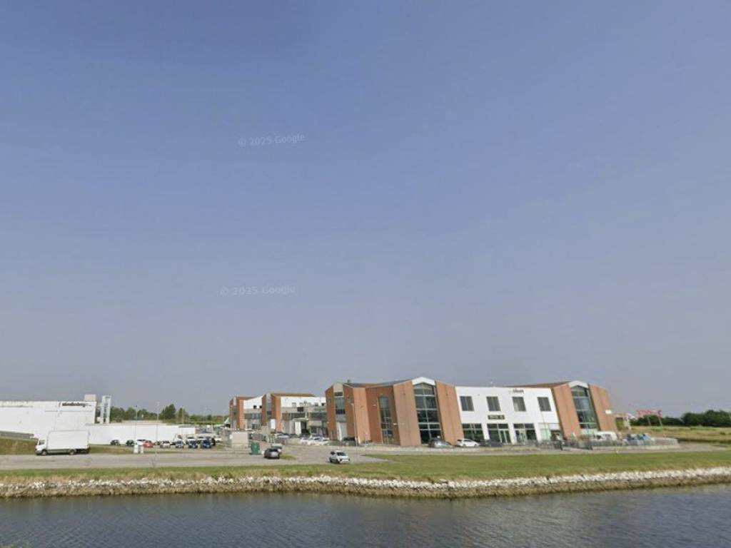 locale commerciale in vendita a Chioggia in zona Borgo San Giovanni