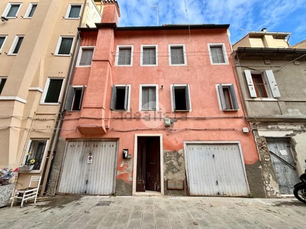 casa indipendente in vendita a Chioggia