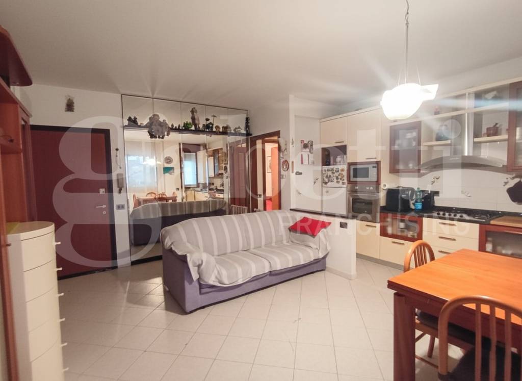 appartamento in vendita a Chioggia in zona Sottomarina