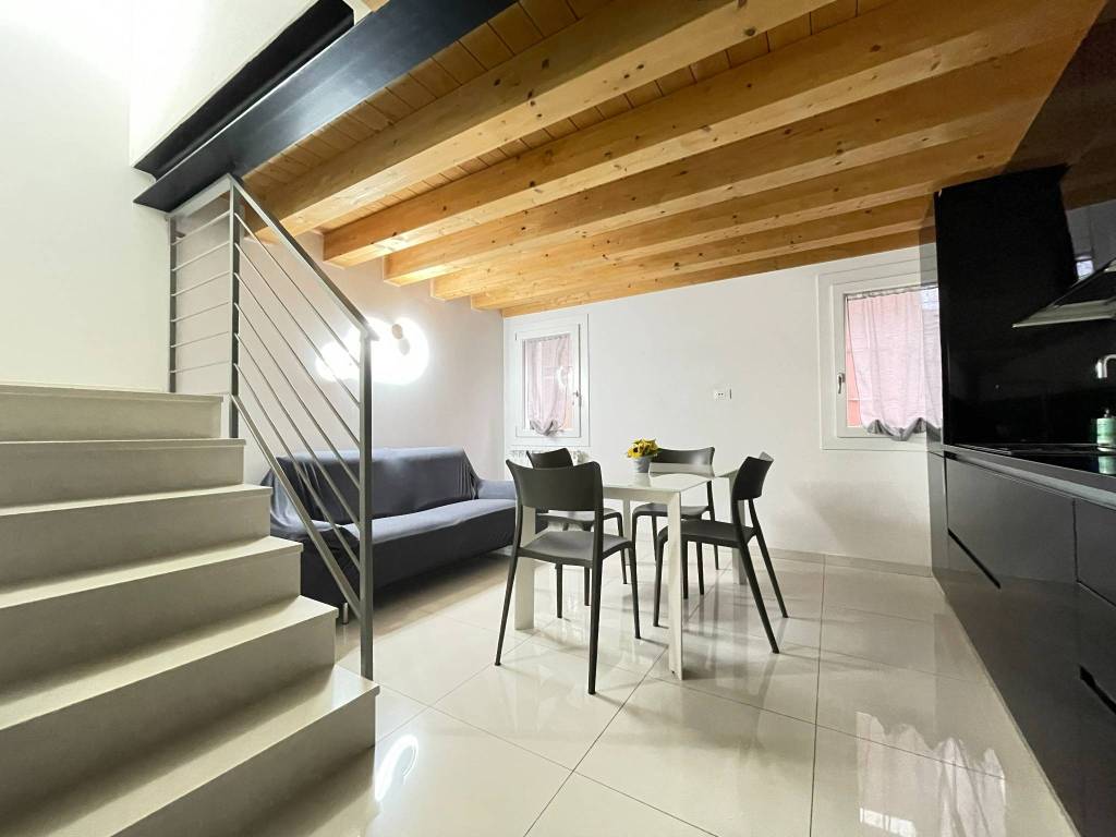 casa indipendente in vendita a Chioggia in zona Sottomarina