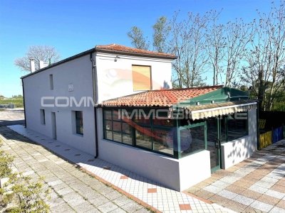 negozio in vendita a Chioggia in zona Brondolo