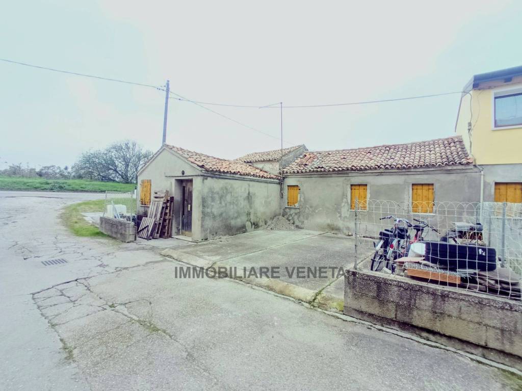 casa indipendente in vendita a Chioggia