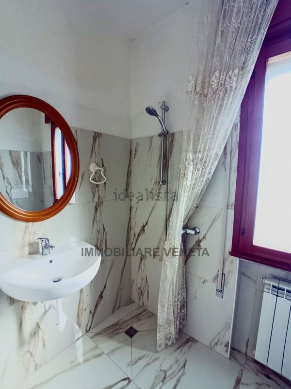 casa indipendente in vendita a Chioggia in zona Valli