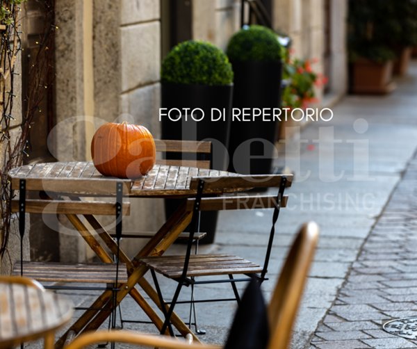 negozio in vendita a Chioggia in zona Sottomarina