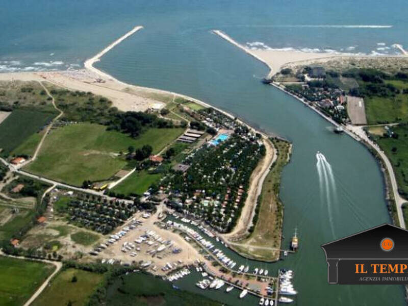 terreno edificabile in vendita a Chioggia in zona Valli