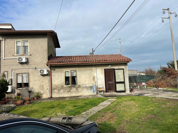 casa indipendente in vendita a Chioggia