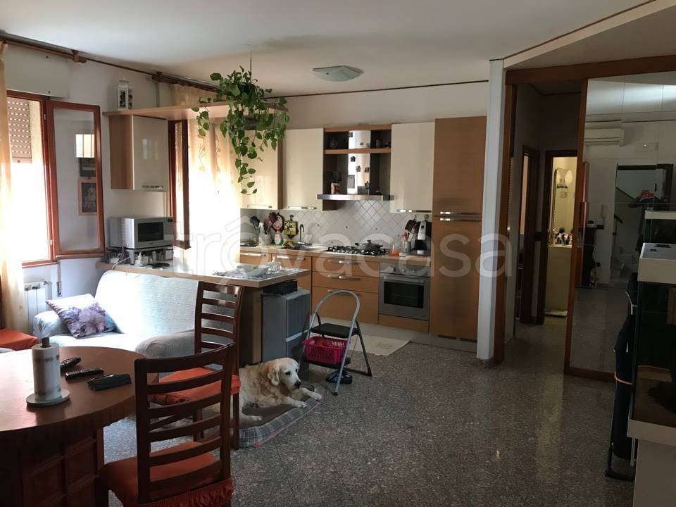 appartamento in vendita a Chioggia in zona Sottomarina