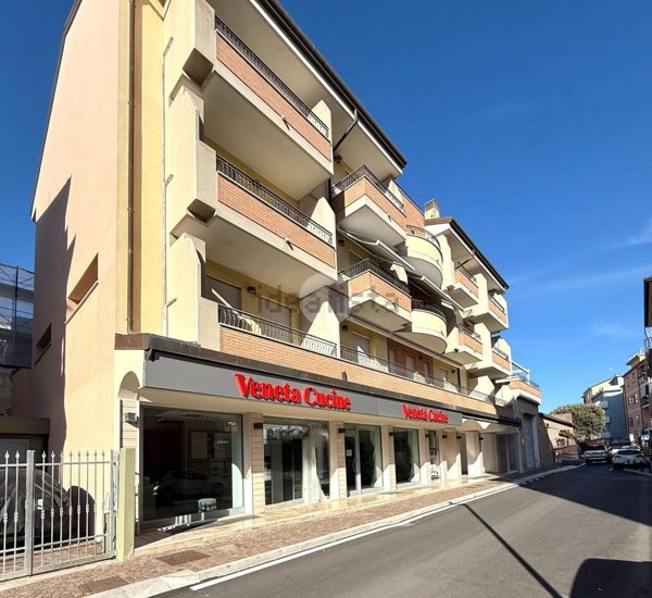 appartamento in vendita a Chioggia in zona Sottomarina