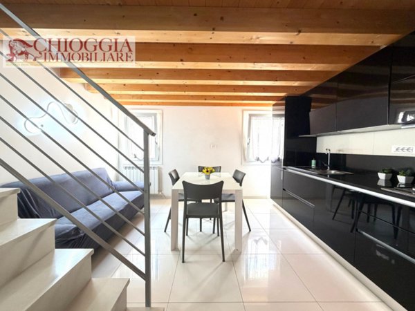 casa indipendente in vendita a Chioggia in zona Sottomarina