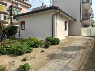 casa indipendente in vendita a Chioggia in zona Sottomarina