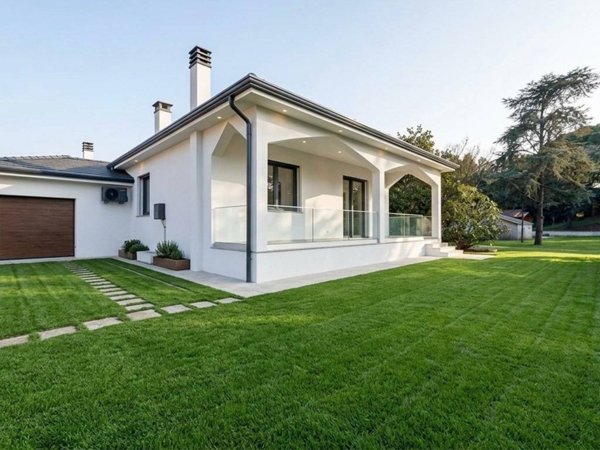 casa indipendente in vendita a Chioggia in zona Brondolo