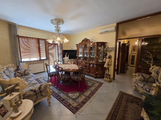 appartamento in vendita a Chioggia in zona Sottomarina