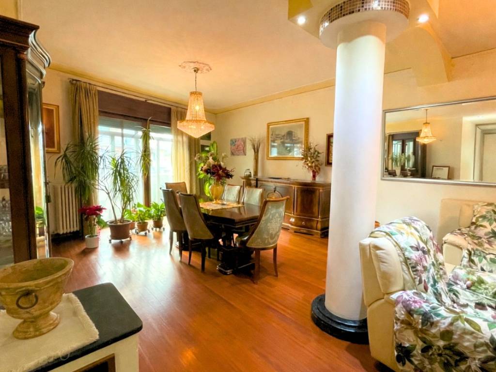 appartamento in vendita a Chioggia in zona Sottomarina