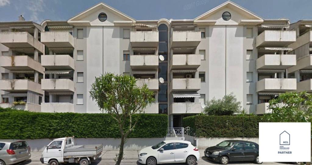 appartamento in vendita a Chioggia in zona Sottomarina
