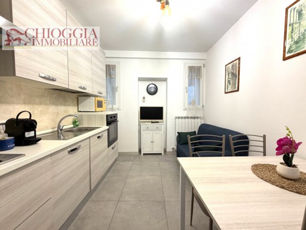 casa indipendente in vendita a Chioggia in zona Sottomarina