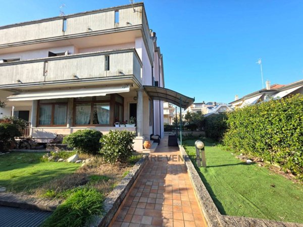 casa indipendente in vendita a Chioggia in zona Brondolo