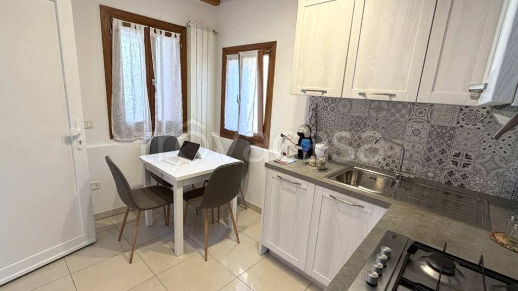 appartamento in vendita a Chioggia in zona Sottomarina