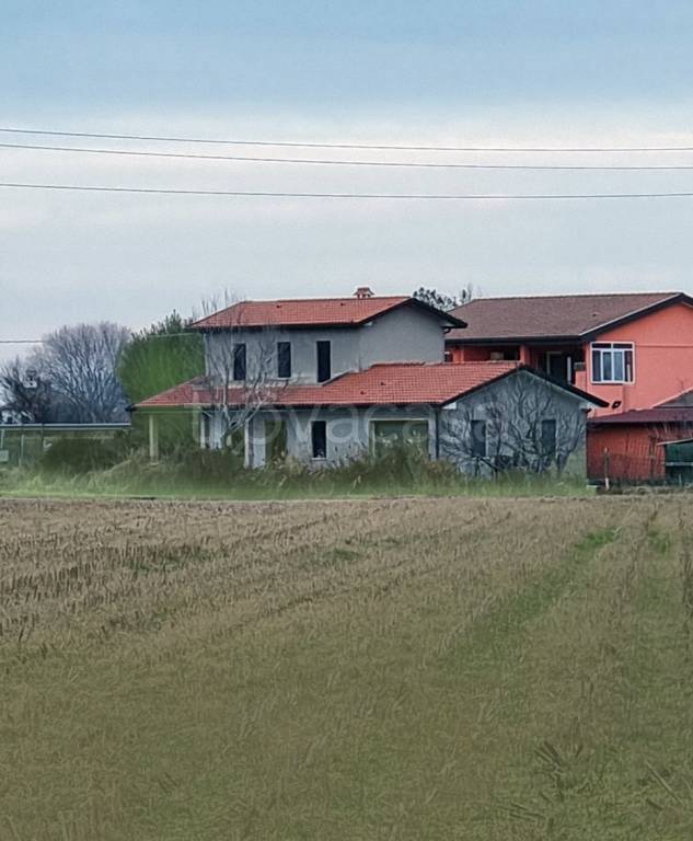 casa indipendente in vendita a Chioggia