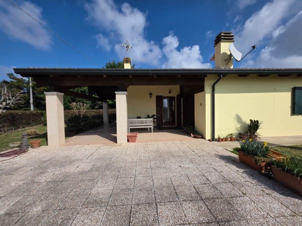 casa indipendente in vendita a Chioggia in zona Valli