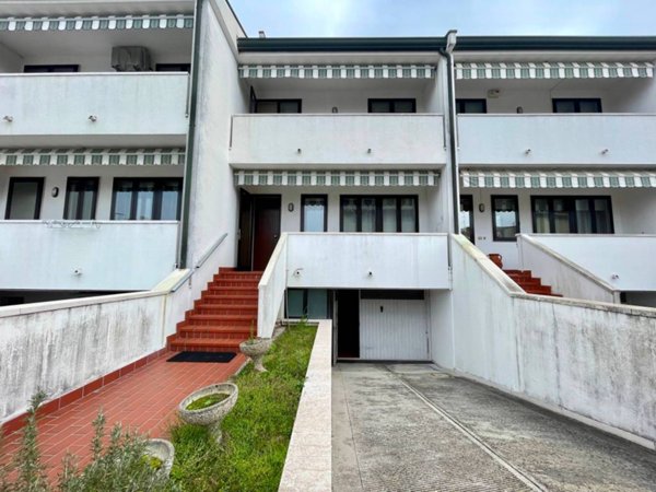 casa indipendente in vendita a Chioggia in zona Sottomarina