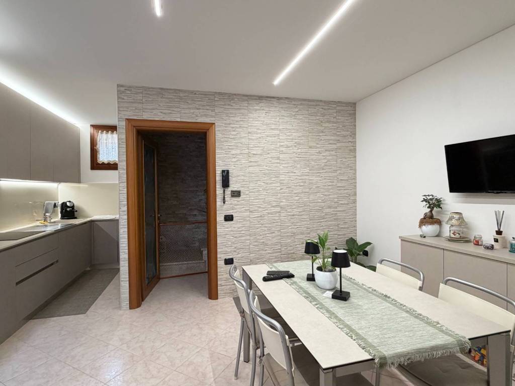 casa indipendente in vendita a Chioggia in zona Sottomarina