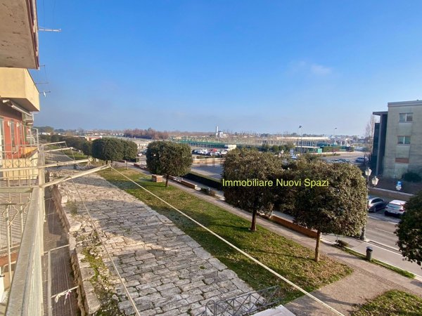appartamento in vendita a Chioggia in zona Sottomarina
