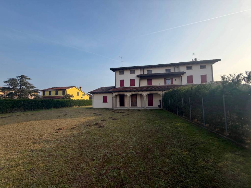 casa indipendente in vendita a Chioggia in zona Sant'Anna di Chioggia