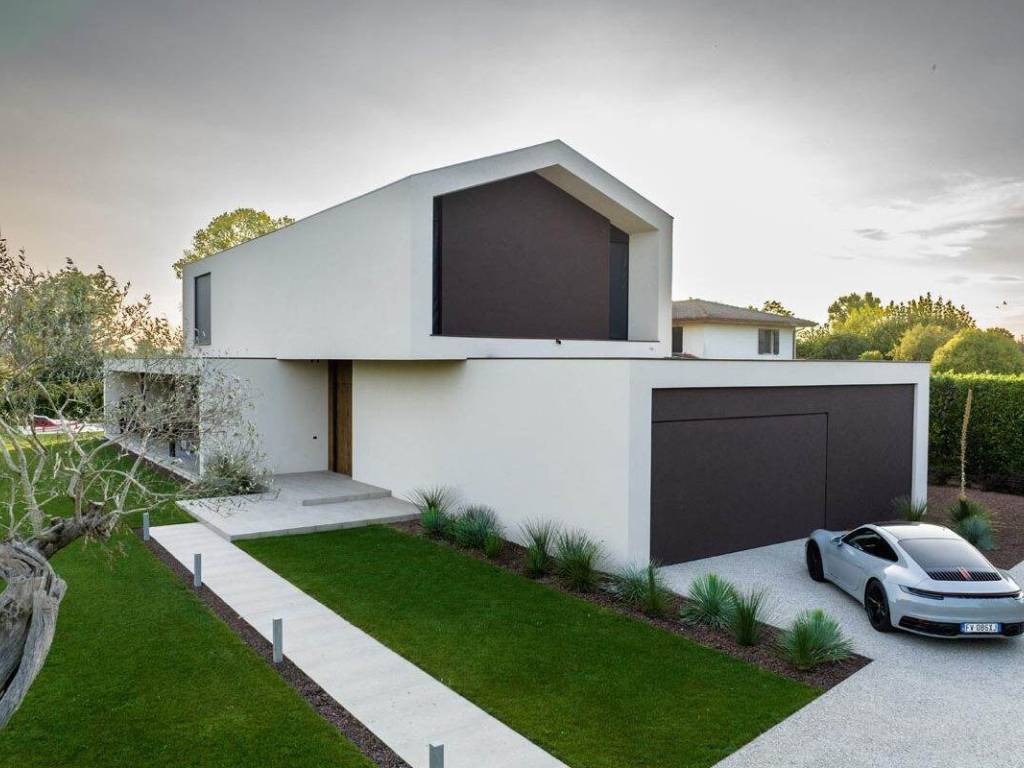 casa indipendente in vendita a Chioggia in zona Brondolo